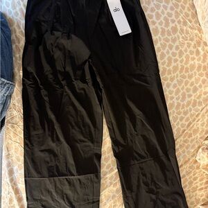 ALO Yoga Women's Black Pantsuit